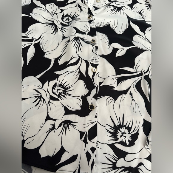 House Of Harlow Blouse - Picture 3 of 8